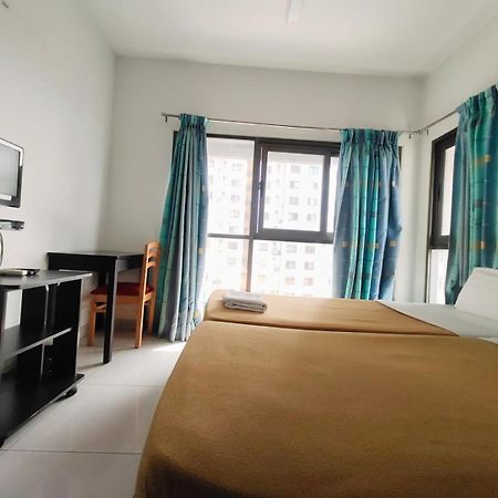 Private Rooms In Blue Ridge Hinjawadi Bagian luar foto