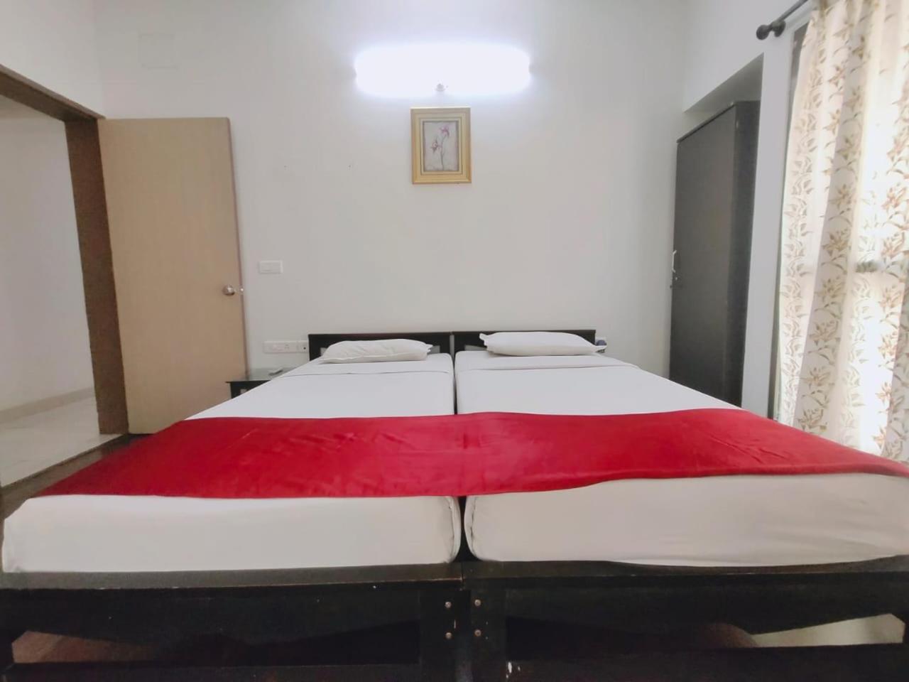 Private Rooms In Blue Ridge Hinjawadi Bagian luar foto