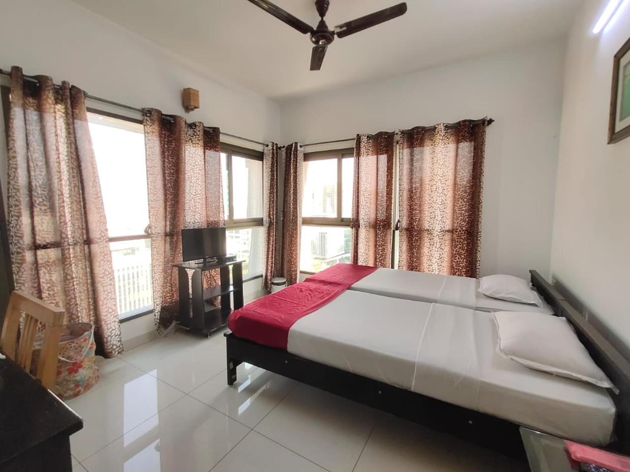 Private Rooms In Blue Ridge Hinjawadi Bagian luar foto